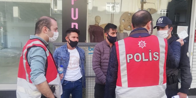Sigara almak için sokağa çıktı, ceza yedi