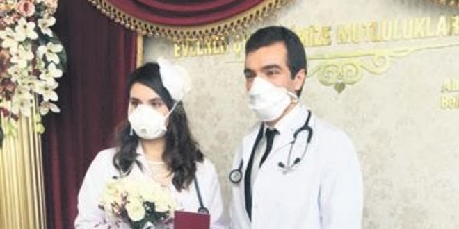 Korona mesaisine nikah molası