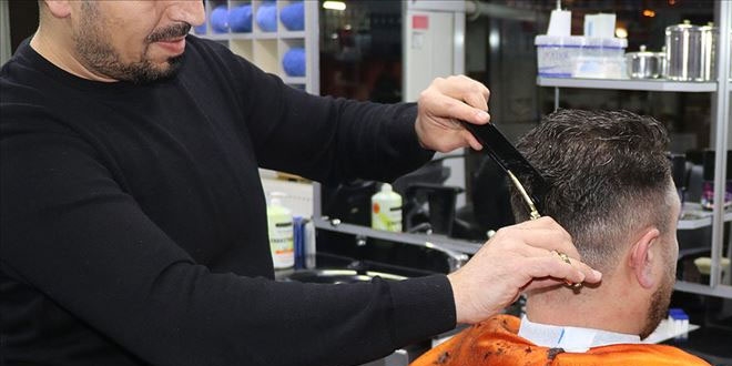 Berber ve kuaförler kapalı olunca, tıraş makinası fiyatları yüzde 500 arttı