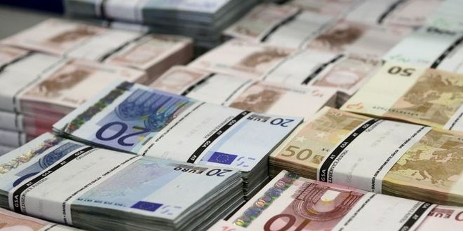 TL ve döviz piyasaları ile EFT sistemi 24 Nisan'da açık olacak