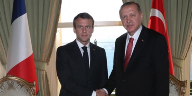 Erdoğan, Fransa Cumhurbaşkanı ile telefonda görüştü