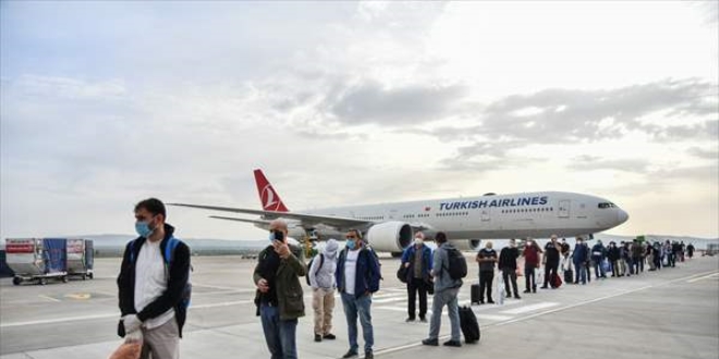 Bahreyn'den getirilen 62 Türk Gaziantep'te karantinaya alındı