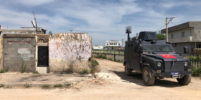 Hayvan otlatma kavgasında 15 yaşındaki kız öldü