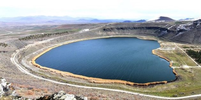 Kapadokya'nın 'kalbi' Narlıgöl ilkbaharda bir başka güzel