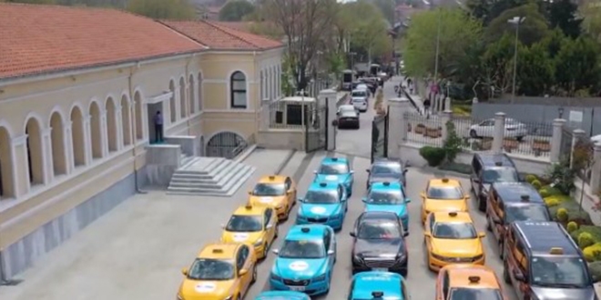 Sağlık çalışanlarına ücretsiz taksi hizmetinin detayları açıklandı