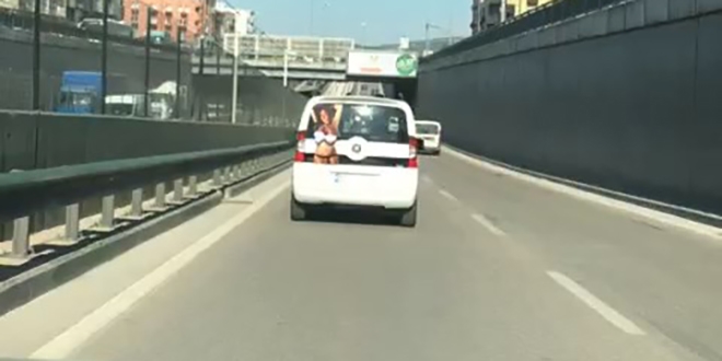 Trafikte müstehcen harekete gözaltı