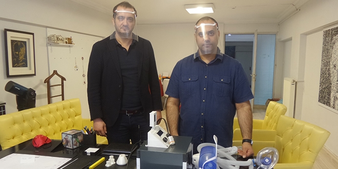Öğretmenler taşınabilir mekanik ventilatör üretti