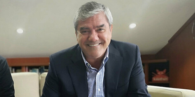 Belediye, Yılmaz Özdil'in arsasını deniz kenarına kaydırdı