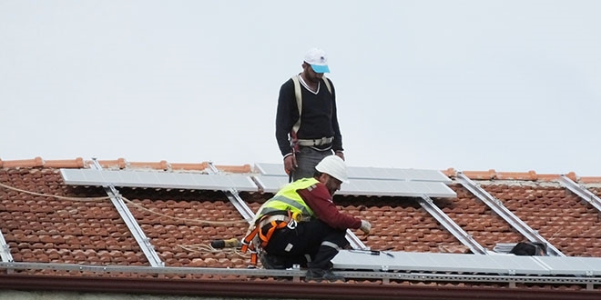 Bu okul kendi elektriğini üretecek