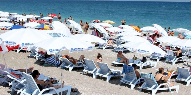 Bakanlık 'beş yıldızlı ücretsiz halk plajları' serisine devam ediyor