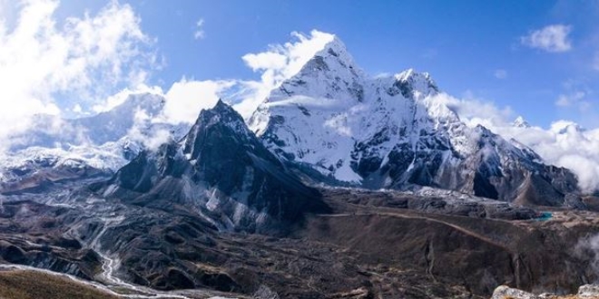 Everest Dağı'nın yüksekliğini yeniden ölçecekler