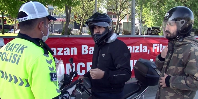 Eczacı kalfası: Yalan borcumuz yok bugünde nöbetçiyiz
