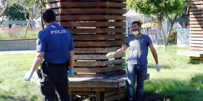 Karantinadan kaçan adam, polise 'kafama sıkın' dedi