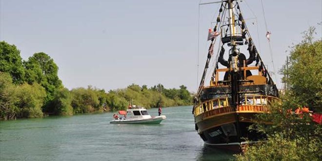 4 saatlik izinde yüzmek için girdiği ırmakta kayboldu