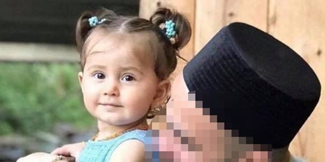 Geri manevra yaparken çarptığı 2 yaşındaki kızı hayatını kaybetti