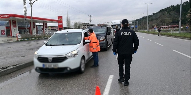 'Sahte belgeyle stanbul'dan kamay dnenler 2 kez dnsn'