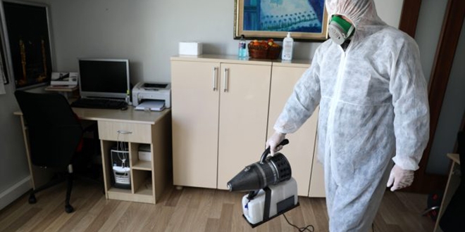 EGM uyardı: Evinizi dezenfekte edeceğini söyleyenleri eve almayın