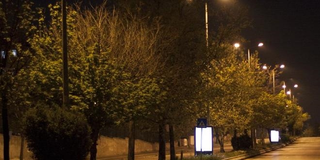 Sokağa çıkma kısıtlaması başladı. Marketler bugün açık olacak