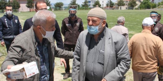 Cuma namazı için stada alınmayan Osman amca konuştu