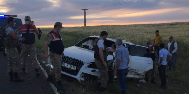 Trafik kazas geiren avukat hayatn kaybetti