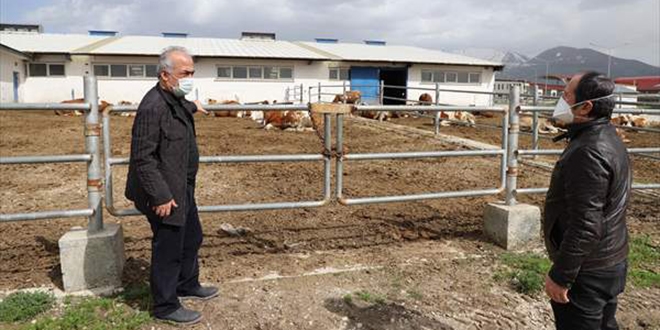 Üniversitenin uygulama ve araştırma merkezi fabrika gibi çalışıyor
