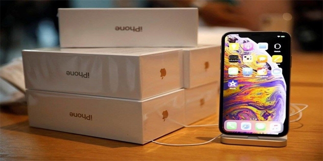 Apple o iPhone modellerinin fiini ekiyor