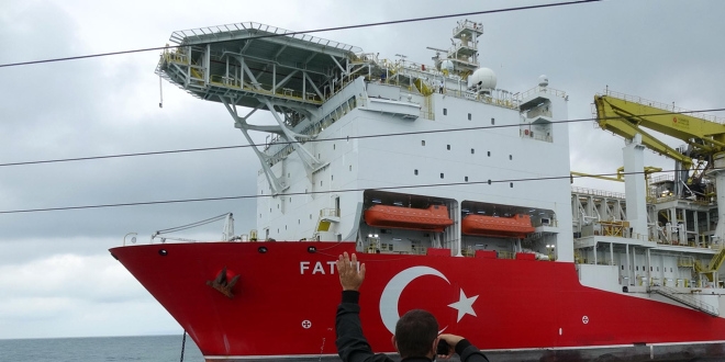 Fatih Sondaj Gemisi, Trabzon Limanı'na yanaştı