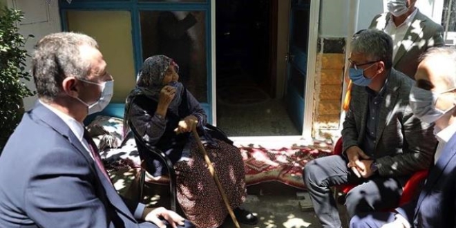 112 yaşındaki Güllü ninenin Cumhurbaşkanı Erdoğan sevgisi