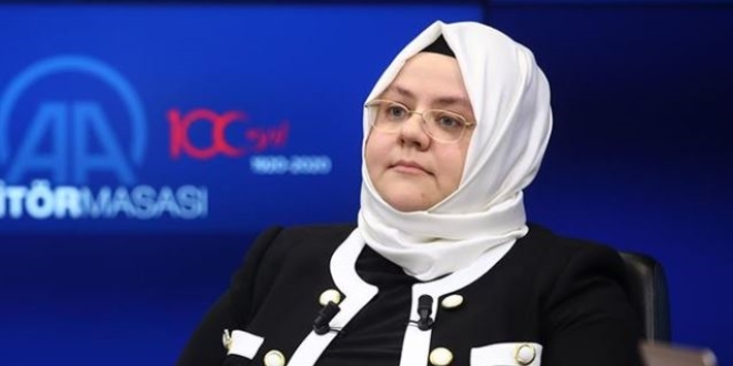 Bakan Selçuk'un katılacağı AA Editör Masası ertelendi