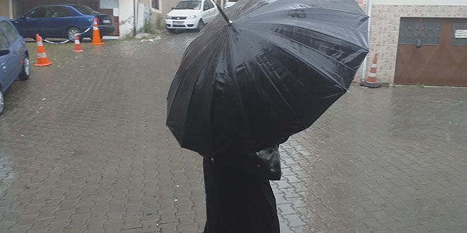 20 ilde sarı kodla beklenen yağış bir anda bastırdı