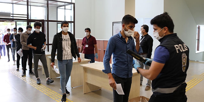 MSÜ'de, testi pozitif çıktı, sınıftakiler karantinaya alındı
