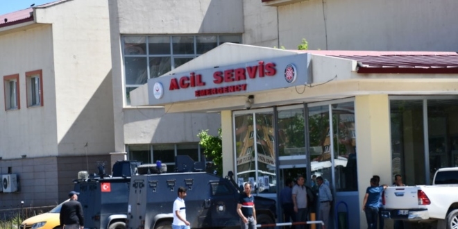 Seyir halindeki pikapta patlama: 4 işçi hayatını kaybetti