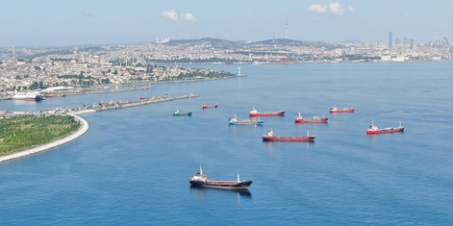 İstanbul açıklarındaki sahipsiz 7 gemi satışa çıkarıldı