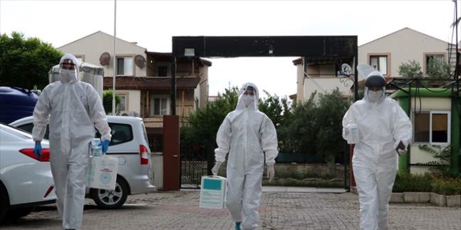 Sağlık çalışanları 'antikor testi' için mesaide