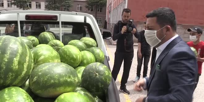 Nevşehir'de LGS sınavına girecek öğrencilere 27 ton karpuz dağıtılacak