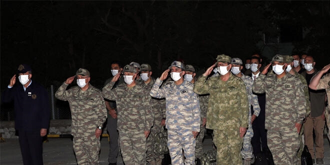 Akar ve TSK komutanları Pençe-Kaplan şehidini uğurladı