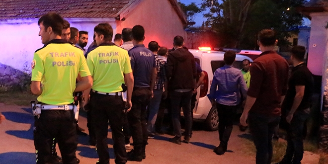 Bekçiye otomobiliyle çarparak yaralayan kişi serbest bırakıldı