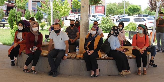 Fabrikada 4 işçide korona çıktı, işçiler işi bırakıp hastaneye koştu