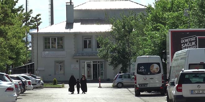 Aile hekiminin testi pozitif çıktı, sağlık merkezi karantinaya alındı
