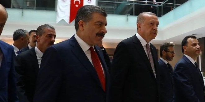 Fahrettin Koca, 10 milyon takipçili ilk Türk siyasetçi oldu