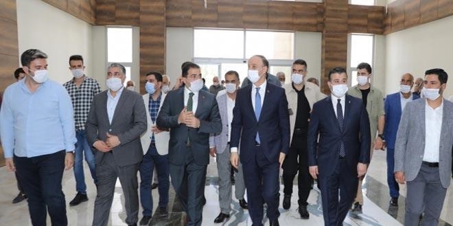 Şanlıurfa'da belediye binası hastaneye dönüştürülüyor