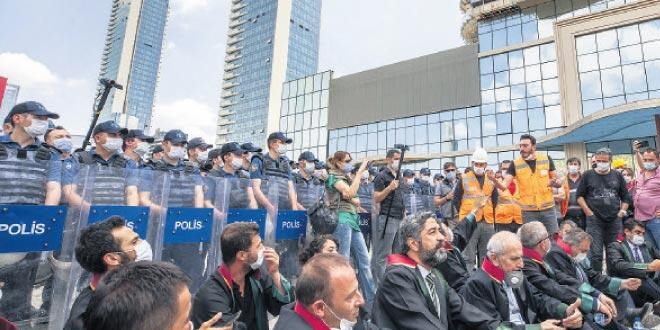 Baro düzenlemesi için muhalefet turu