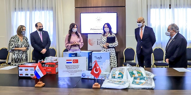Türkiye'den bir ülkeye daha tıbbi malzeme yardımı