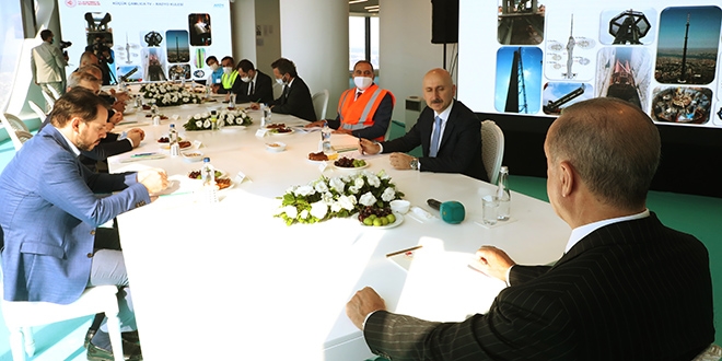 Erdoğan, yapımı devam eden Çamlıca Kulesi'ni inceledi