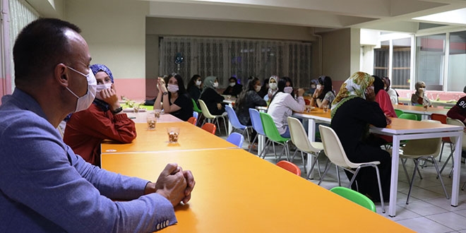 YKS öncesi öğrencilere 'pasta' morali