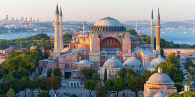Ayasofya gerçeği: Ayasofya'yı Türkler ihya etti