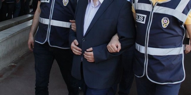Kamu görevlisine şantaj yaptığı iddia edilen kişi tutuklandı