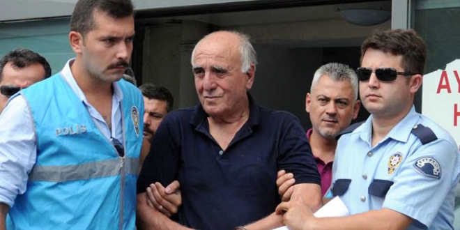 Hakan Şükür'ün babasının FETÖ'den yargılandığı dava sürüyor