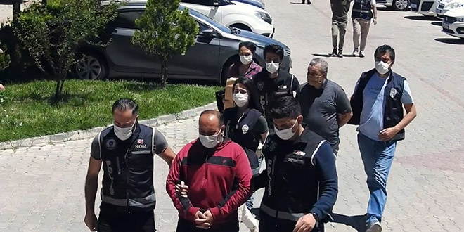 FETÖ üyesinin de bulunduğu 6 kişi kaçak kazı yaparken yakalandı