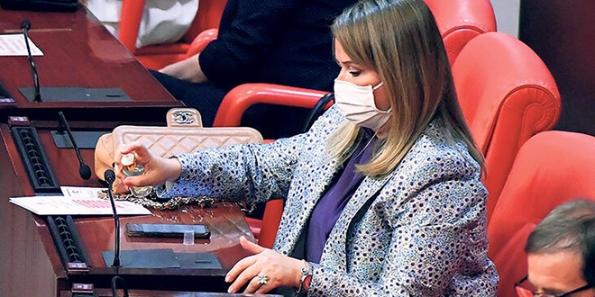 Milletvekillerinin pandemi ile imtihanı